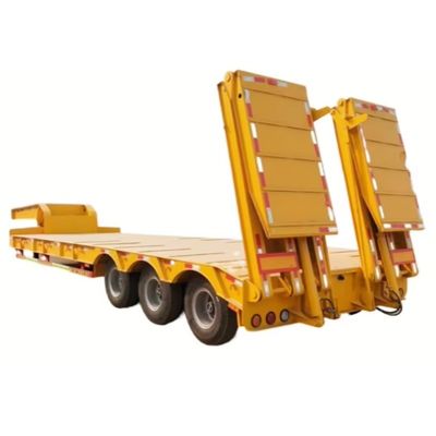Tri-Axle Lowbed Semi Trailer with Double Hydraulic Ladder and Leaf Spring Suspension