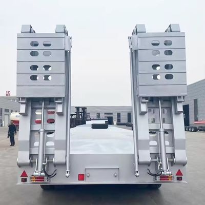 3 or 4 Axle Gooseneck Lowbed Semi-Trailer with 60-100 Tons Capacity and Steel Flatbed