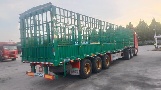 SAF Two Speed Leaf Spring Livestock Trailer for Hurdle Semi-Trailer Transporting
