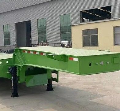 150T Max Payload Lowbed Semi Trailer Trucks Tractor Trailer with Heavy Duty Landing Gear