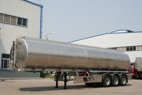 Standard 28 Ton Landing Gear Wosheng Semi-Trailer for Oil/Water/Milk/Gasoline Tank