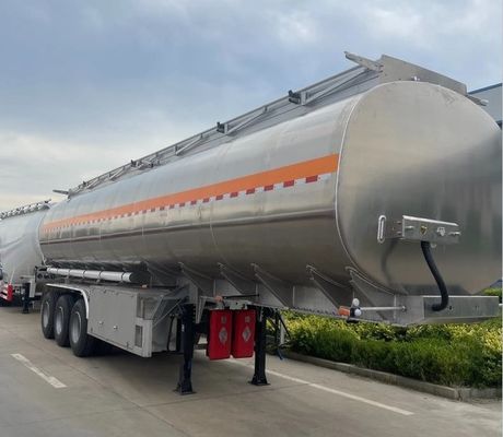 Standard 28 Ton Landing Gear Wosheng Semi-Trailer for Oil/Water/Milk/Gasoline Tank