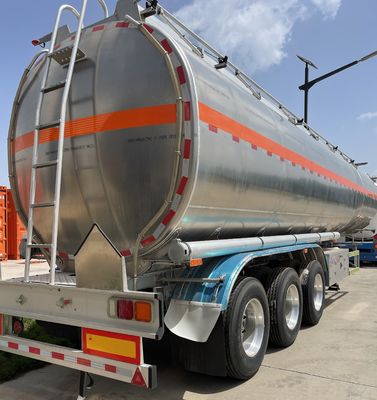 12.00R22.5/11.00R20 Tire 55cbm Gas Tank Semi Trailer with Standard 28 Ton Landing Gear