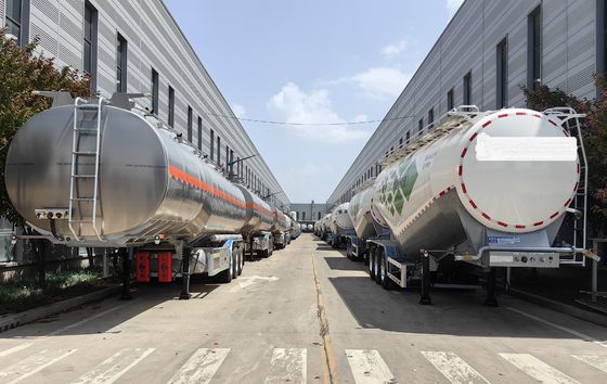 Q345B T700 Material 3 Axle Fuel Oil Tank Semi Trailer with Customizable Painting and Lower