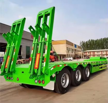 Main Beam Q345B / T700 Steel 40 Ton Lowbed Trailer for Heavy Duty Cargo