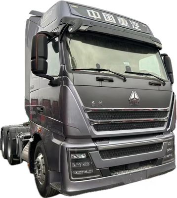 Steel Sinotruk Used 6x4 Left Hand Drive Howo 371 375 Tractor Truck Diesel Manual Fuel Weichai Engine