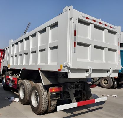 SINOTRUCK HOWO 4x2 6x4 8x4 Hydraulic Cylinder Tipper Dump Truck for 2 Passengers
