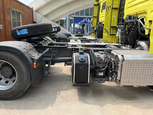 31 40T Sinotruk HOWO Container Cargo Trailer Tractor Head Truck with 380HP 400HP 420HP