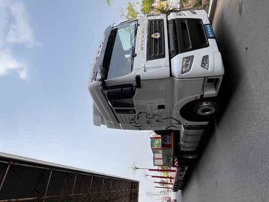 Hot Sitrak C7H Tractor Truck 6x4 's Popular Truck Type 20001-25000 kg GVW 3 Passengers
