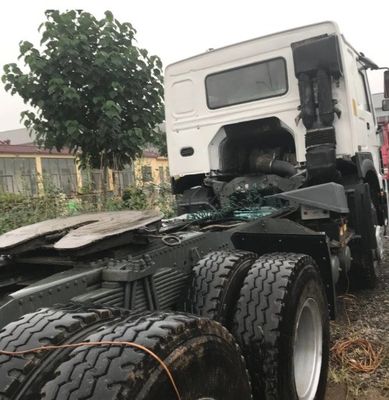 Used Sinotruk Sitrak C9H 4x2 Tractor Head Maximum Torque Nm 2500Nm 7396*2496*2958